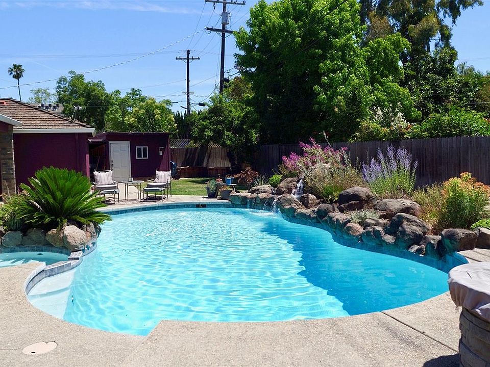 2nd image of 3414 Dwight Way