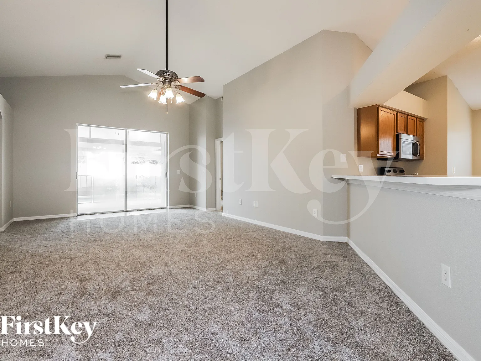 4 bed, 3.0 bath, 1808 sqft, $2,270 — Photo 3