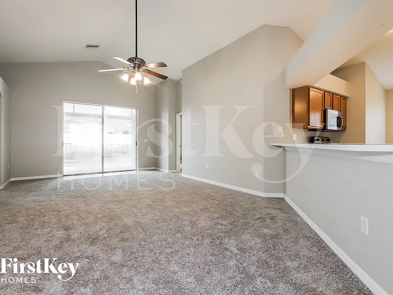 3774 Rollingsford Cir — Photo 3
