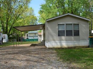 224 Meadowbrook Dr, O Fallon, IL 62269