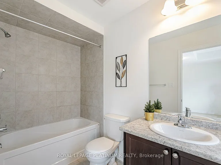 74 Macklin St — Photo 10