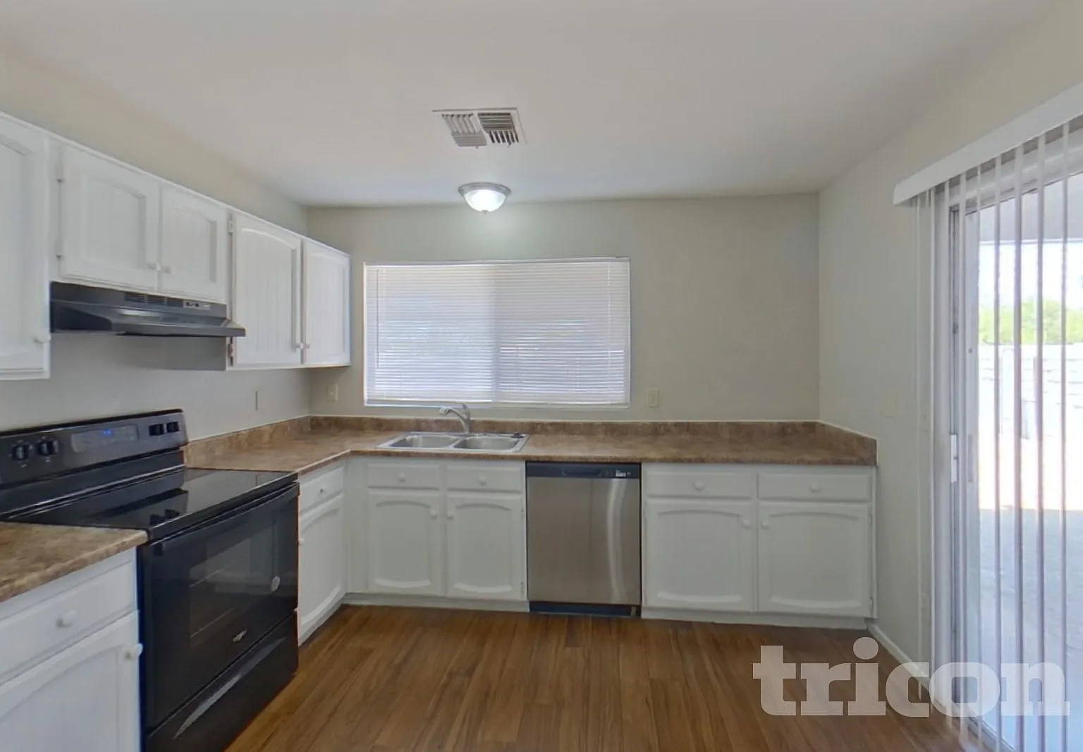 20420 N 14th Lane Phoenix AZ — Photo 4