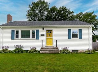 117 Arnold Rd, Norwood, MA 02062