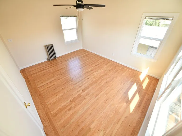 200 Wayne Ave #19 — Photo 8