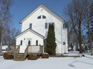 122 W Spruce St, Abbotsford, WI 54405