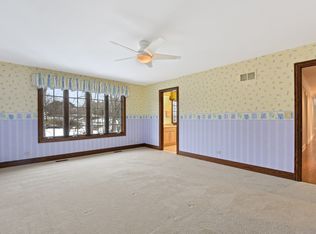 72 Bexley Ct, North Barrington, IL