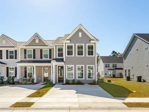 213 Abercom Place Dr, Moncks Corner, SC 29461