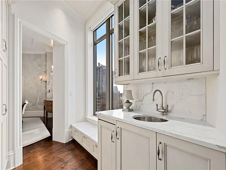 3376 Peachtree Rd NE #47A — Photo 22