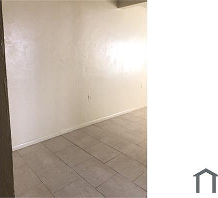 4th image of 71 NE 45th St #3
