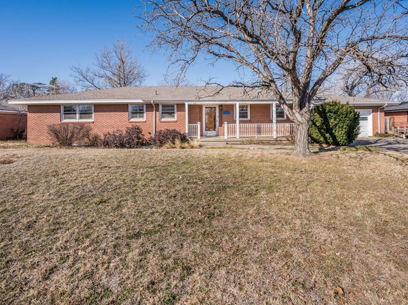 2215 Beech Ln, Pampa, TX 79065