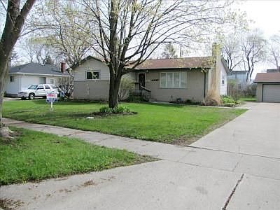 1st image of 28465 N Wesley Ave