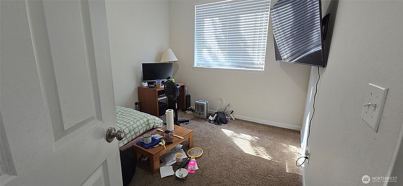 3rd image of 3236 S 282nd Street