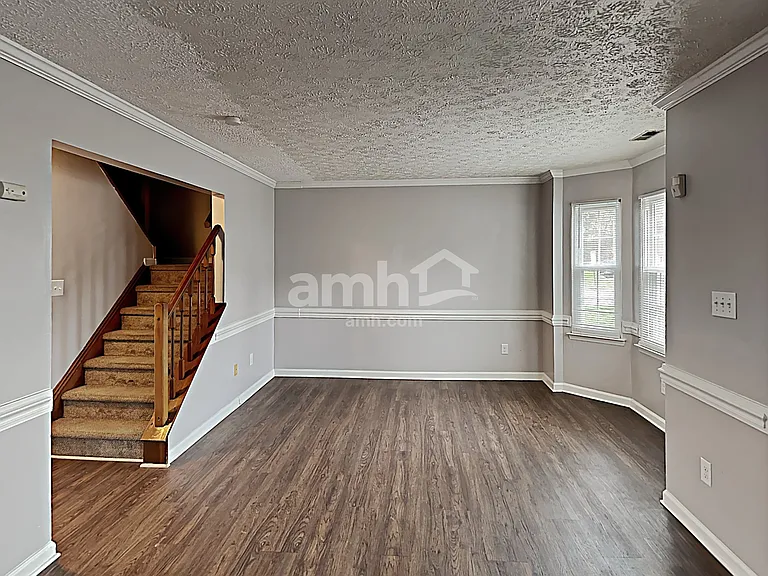 8260 McGuire Dr — Photo 8