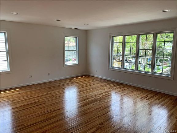 2nd image of 214 Truman Ave