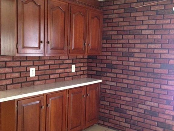 5th image of 7311 Martell Ave