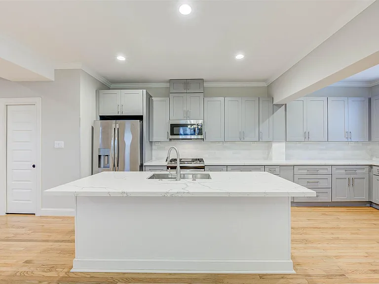 2202 Wentworth St #B — Photo 8