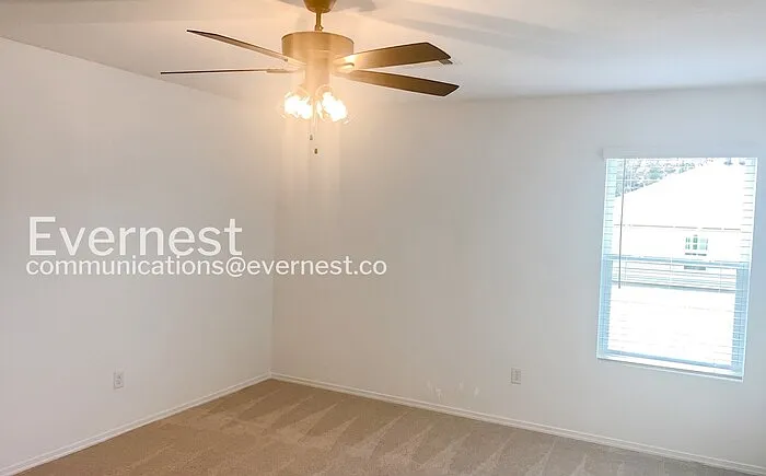 6673 Hollywood Ave — Photo 14