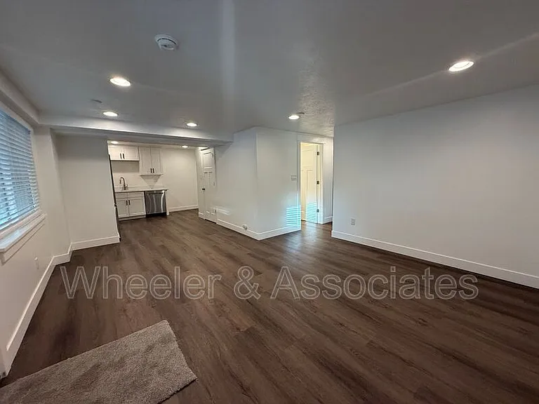 3714-3718 Brinker Ave — Photo 7