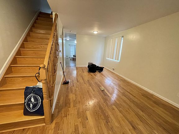 3rd image of 51 Lott Ln