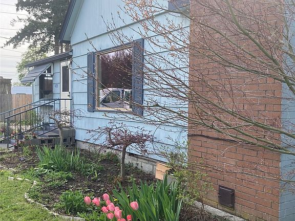 2nd image of 408 Dalton Lane