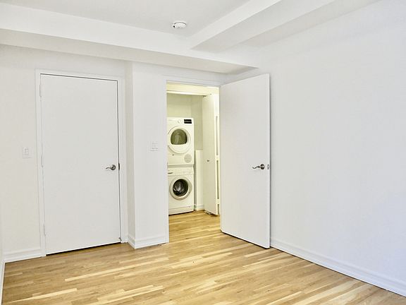 5th image of 752 W End Ave APT 6C
