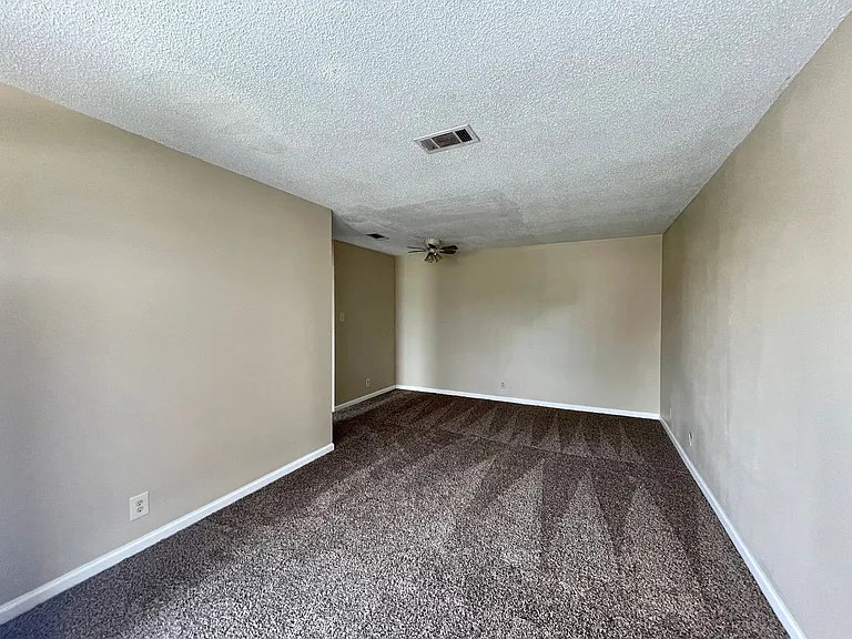 531 S 28th St — Photo 3