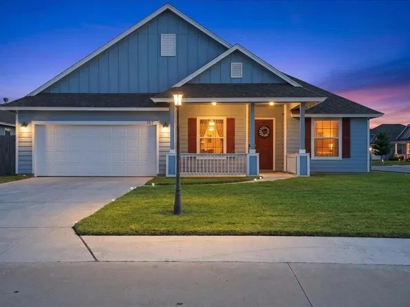 157 Shady Terrace Ln, Rockport, TX 78382
