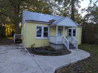 24 Palm Beach Ave, Rossville, GA 30741