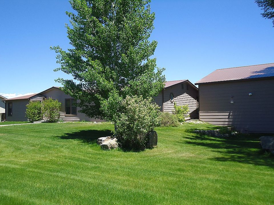 1st image of 900 N 11th St