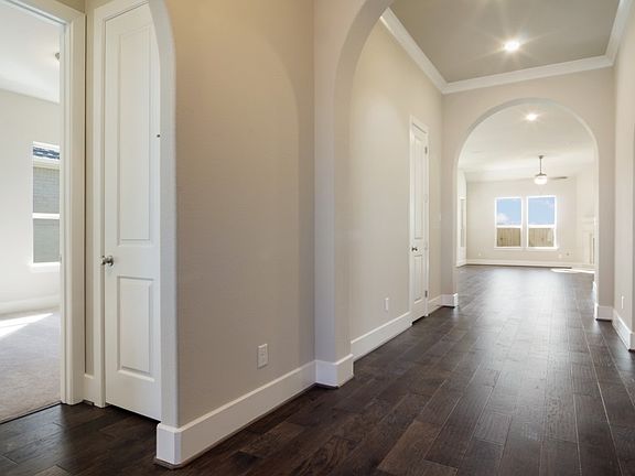 4th image of 15915 Pilot Knob Dr