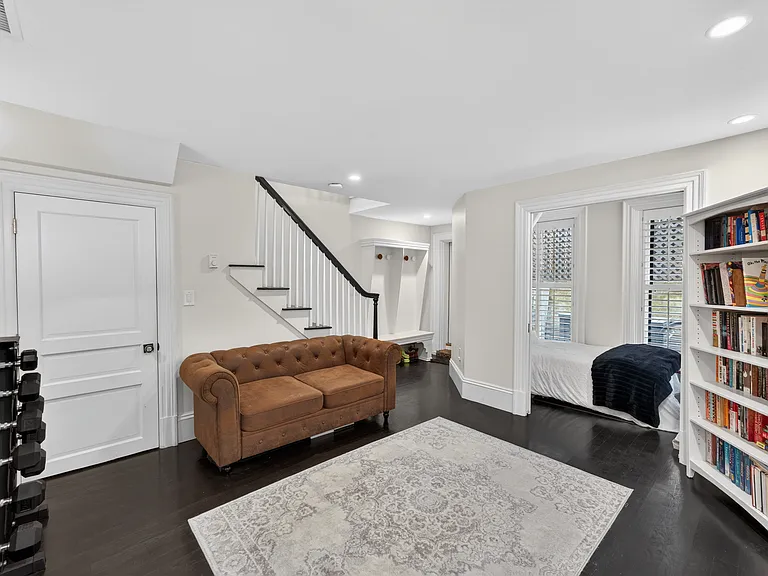 12 Hereford St #2 — Photo 15