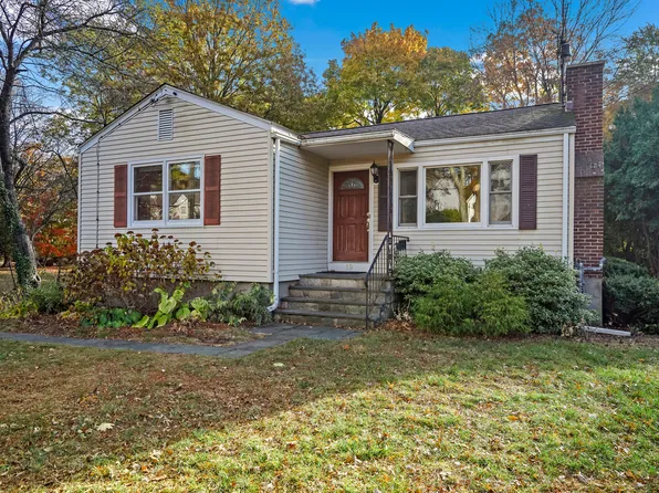 19 Jamroga Lane, Stamford, CT 06905