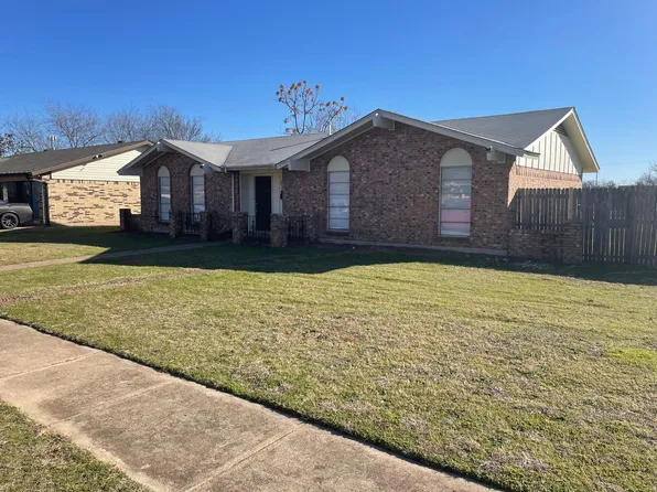 402 Charlotte St, Duncanville, TX 75137