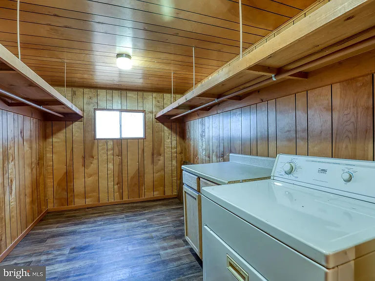 214 Bridle Path Rd — Photo 24