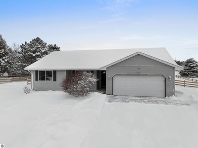 5776 Cherry Blossom Dr, Traverse City, MI, 49685