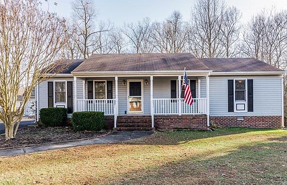 2nd image of 7915 Eddie Ln