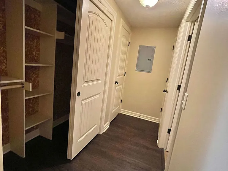 3007 Jackson St — Photo 9