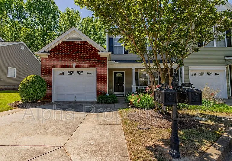 382 Juniper Bend Cir — Photo 1