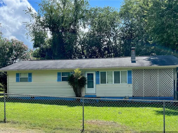 250 Sunny Ln, Oneida, TN 37841