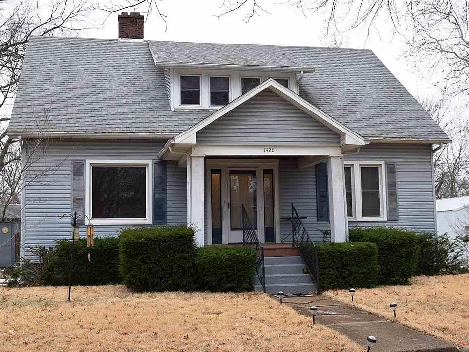 1st image of 1420 S Barrett Ave