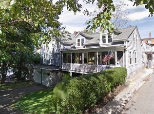 28 Chaloner St, Fall River, MA 02720