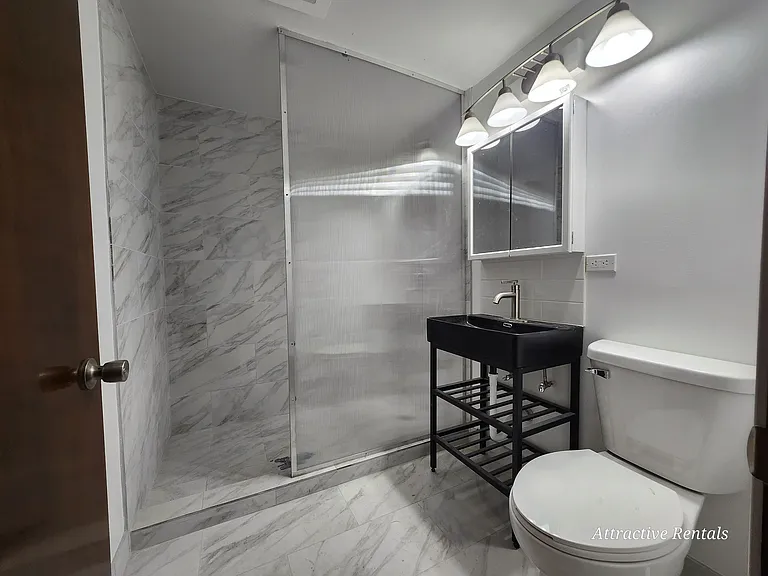 207 N Parkside Ave #G — Photo 6
