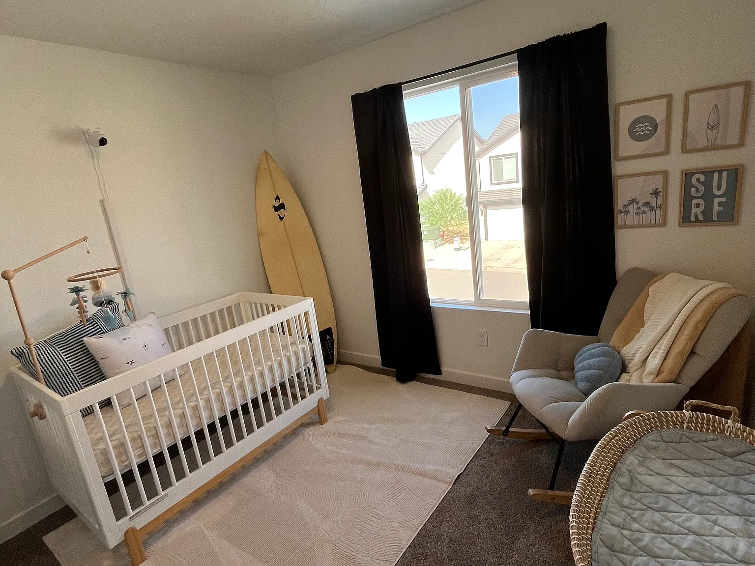 3 bed, 1317 sqft, $1,900 — Photo 3