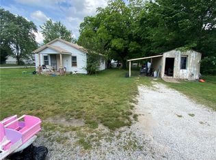 100 Quincy Ave, Lincoln, AR 72744