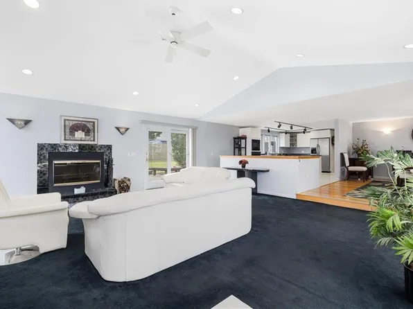 234 Leroy Ave, Warwick, RI 02889