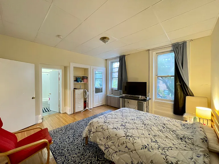 2219 Spring Garden St #2221 — Photo 11