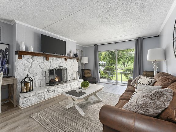 2nd image of 260 Roaring Fork Rd APT 109