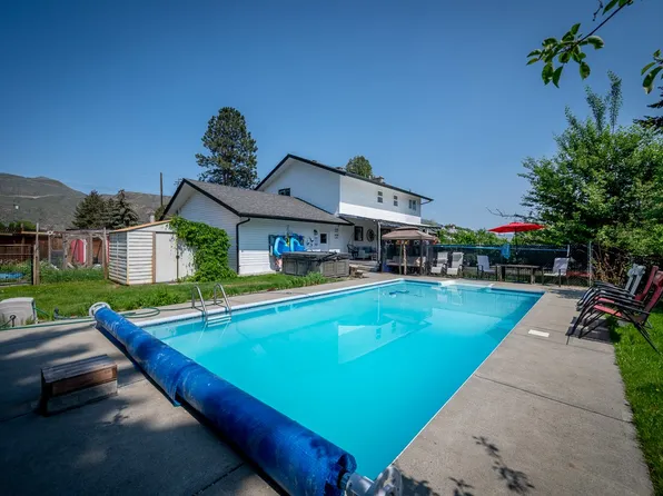 2591 Fleetwood Ave, Kamloops, BC V2B 4T1