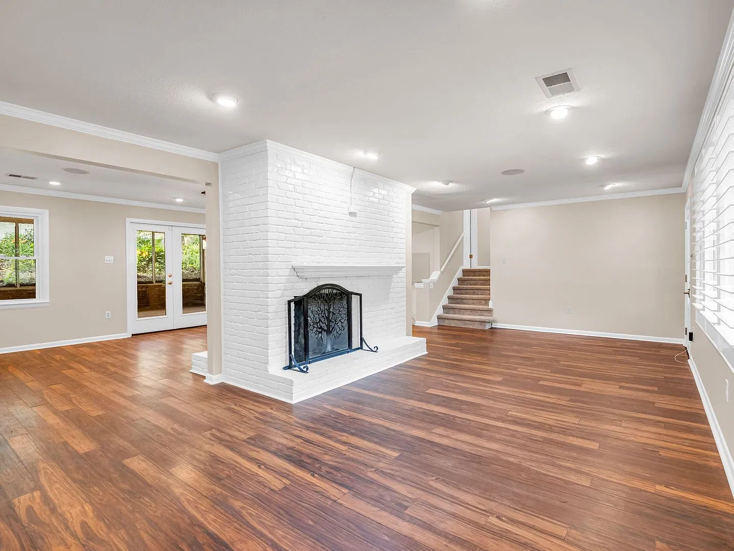Luxury Mountain Living in the Spring Hill Community — Photo 3
