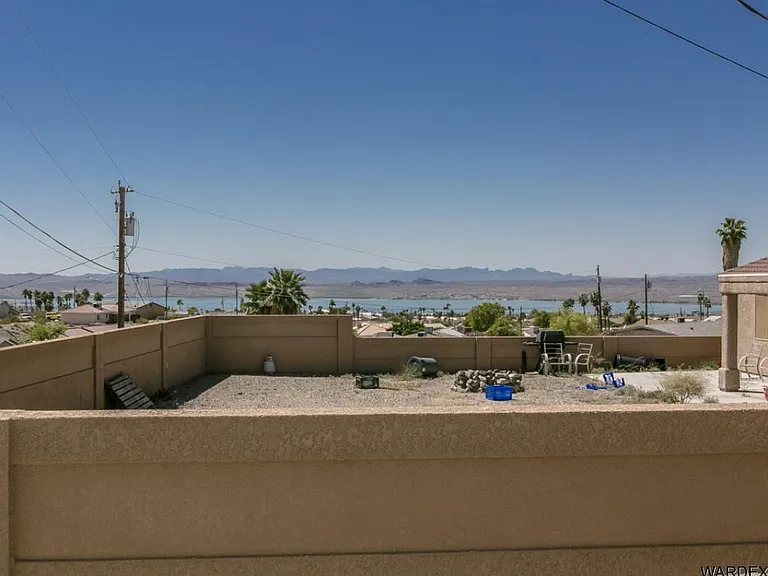 3030 Caliente Dr #102 — Photo 2